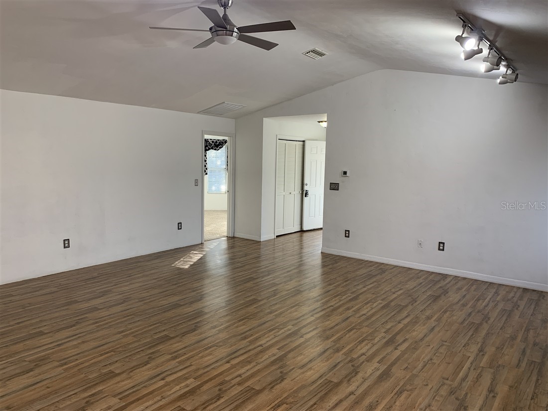 4325 NE 3rd Court Ocala FL 34479 OM718181 image9