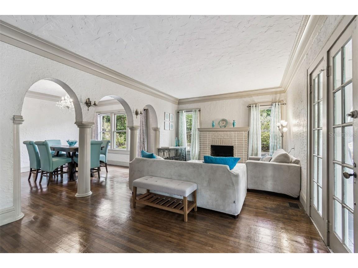 4326 3rd Avenue S Saint Petersburg FL 33711 TB8453288 image11