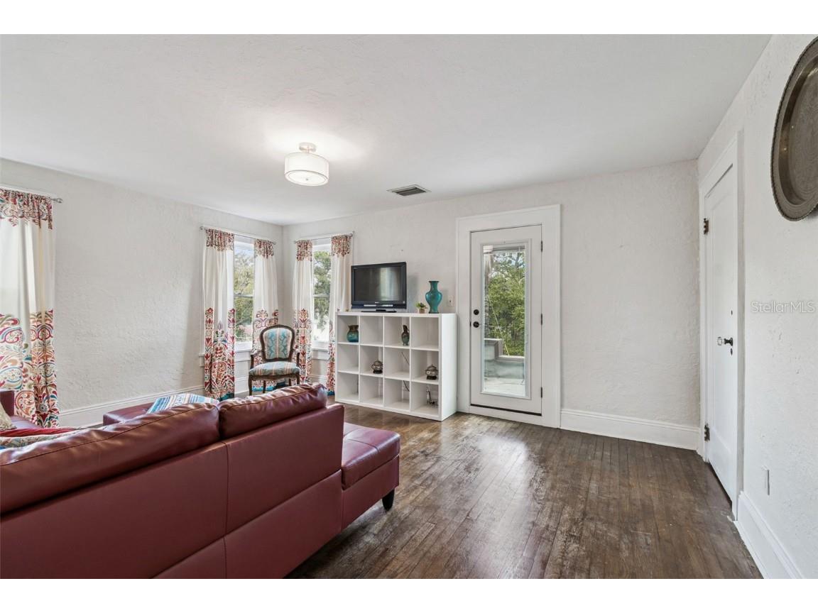 4326 3rd Avenue S Saint Petersburg FL 33711 TB8453288 image38