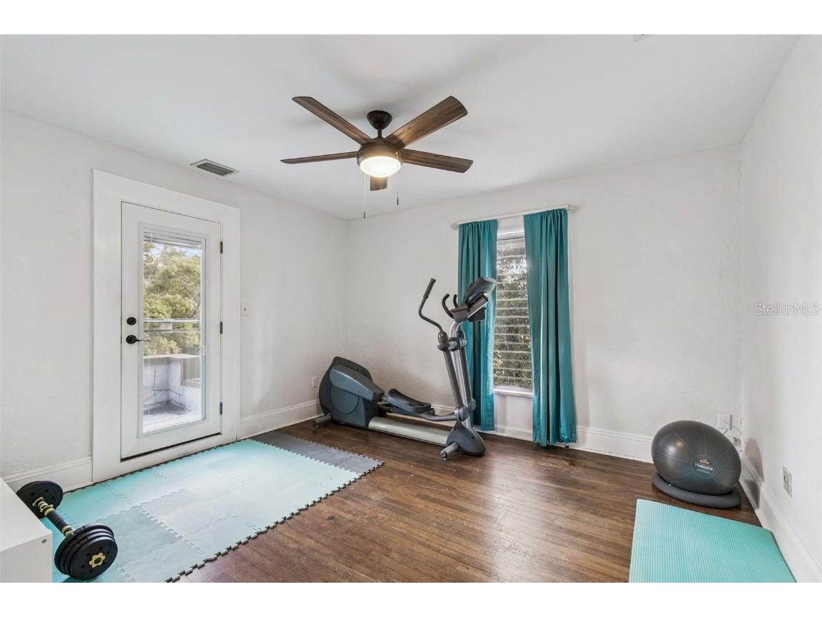 4326 3rd Avenue S Saint Petersburg FL 33711 TB8453288 image40