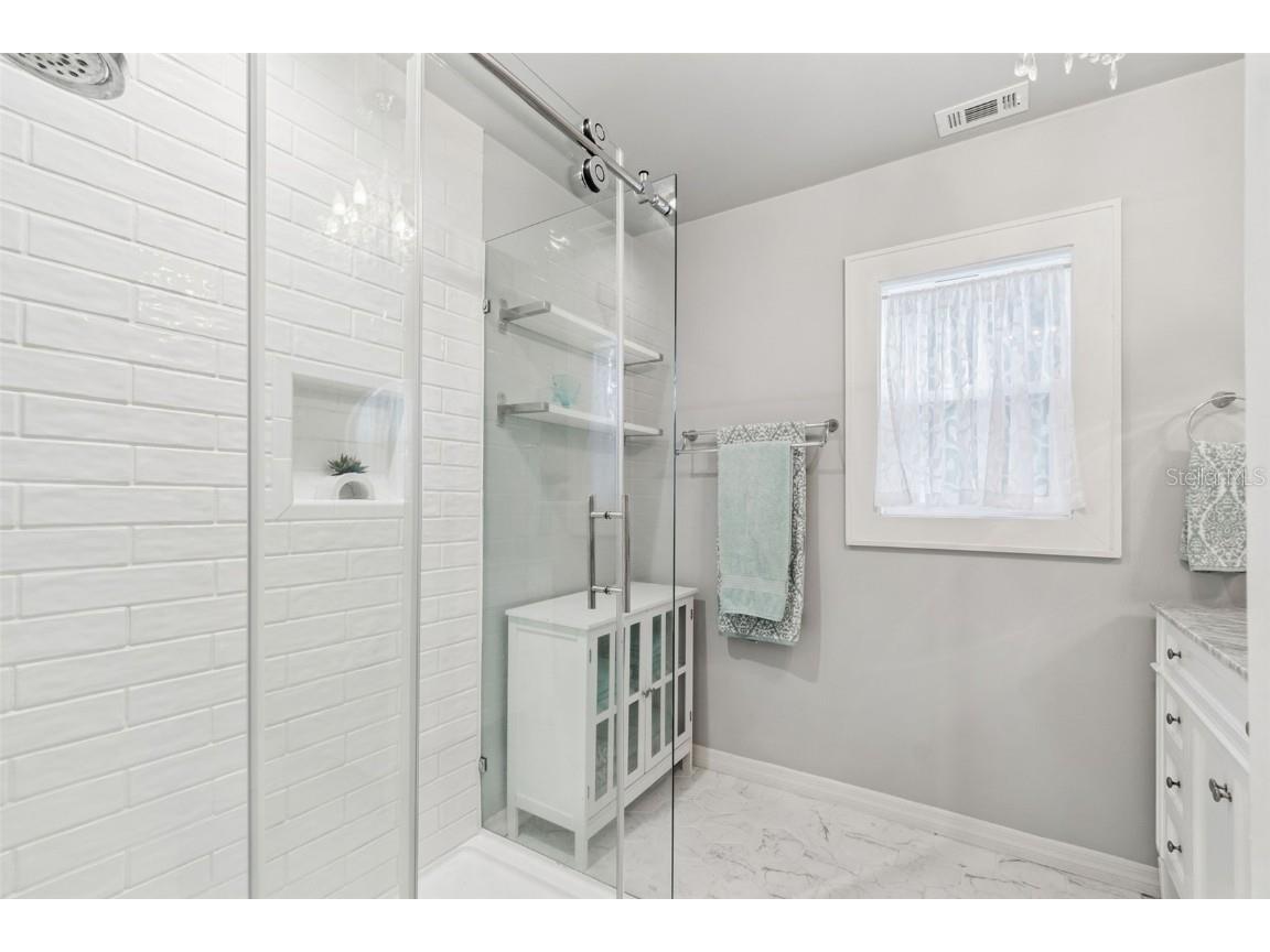 4326 3rd Avenue S Saint Petersburg FL 33711 TB8453288 image43