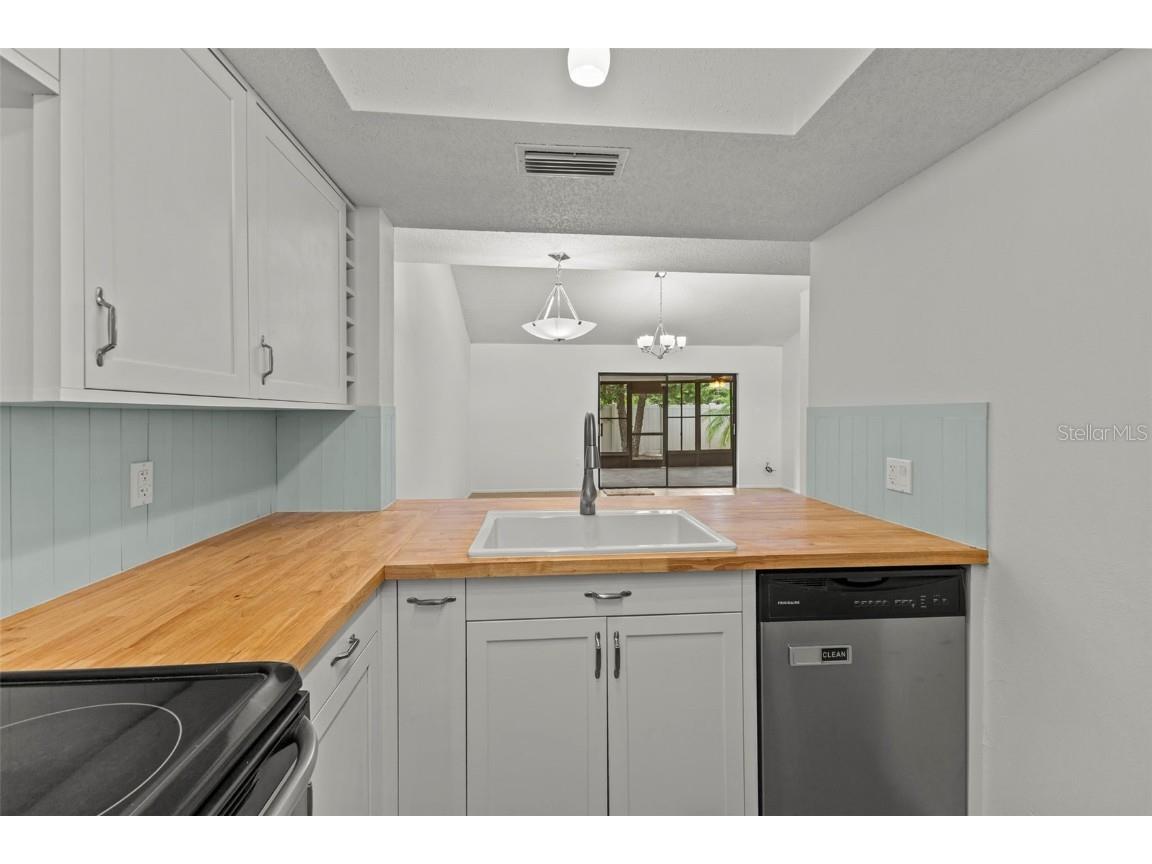 4326 Fern Glen Street Holiday FL 34691 TB8429779 image5