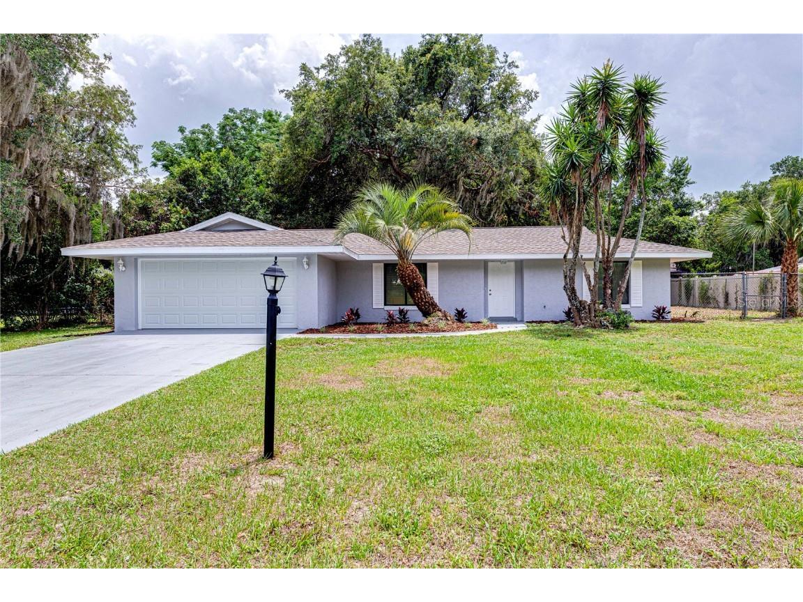 4326 Magnolia Avenue Leesburg FL 34748 - LAKE HARRIS O6206676 image1