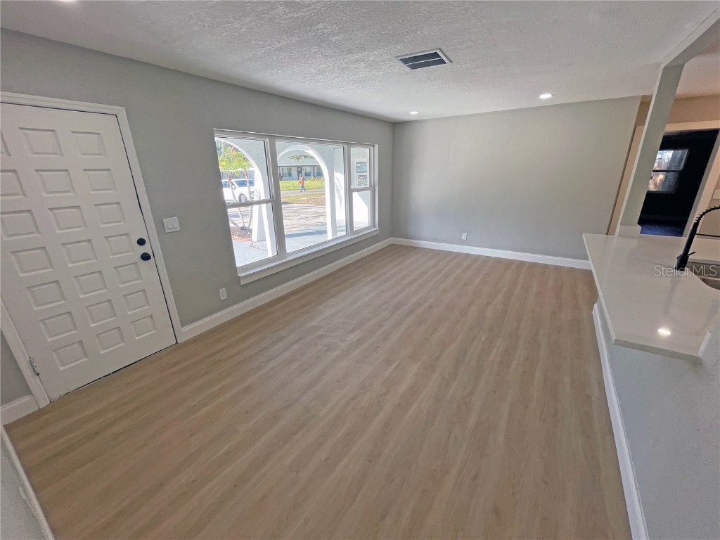 4326 S Clark Avenue Tampa FL 33611 TB8457760 image7