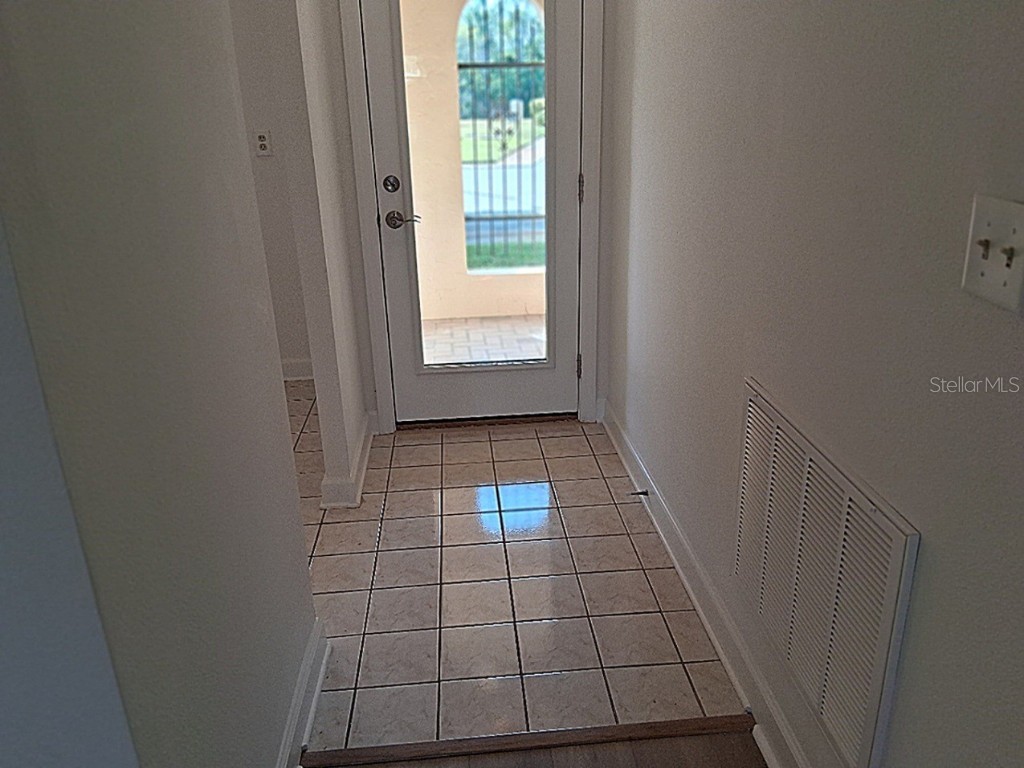 4326 Summersun Drive New Port Richey FL 34652 - GEYSER LAKE W7881043 image3