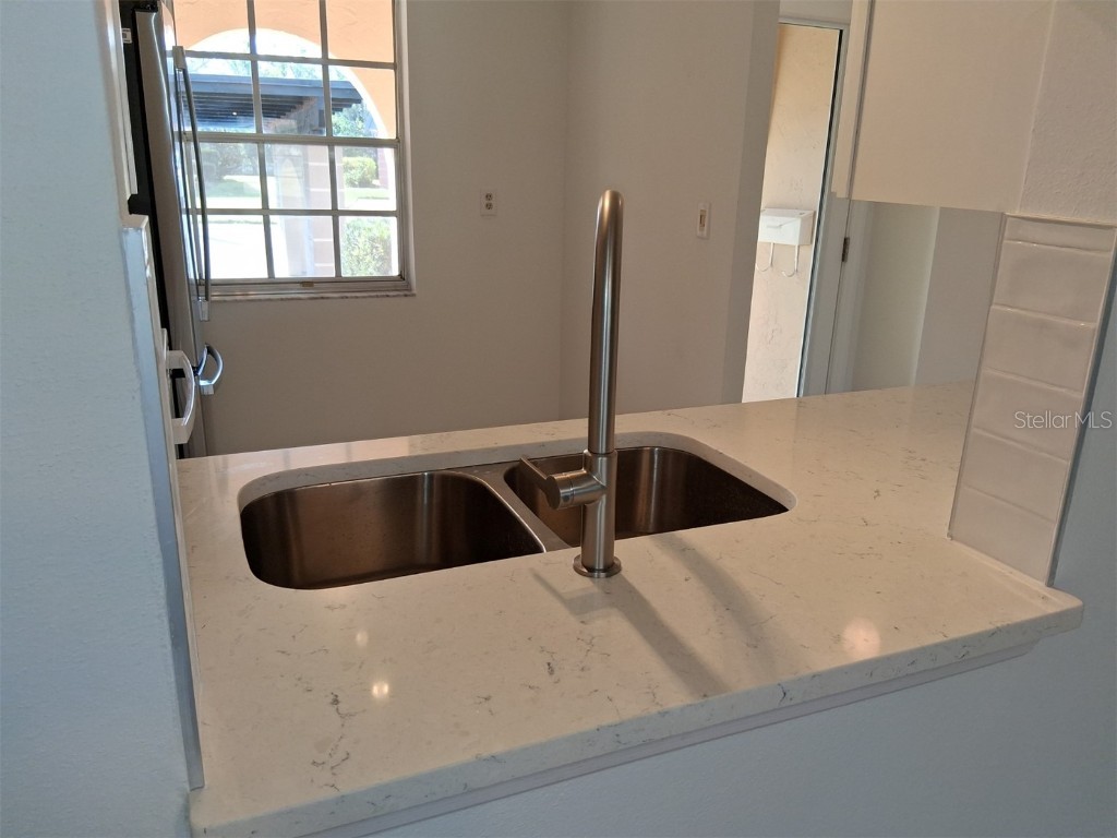 4326 Summersun Drive New Port Richey FL 34652 - GEYSER LAKE W7881043 image4