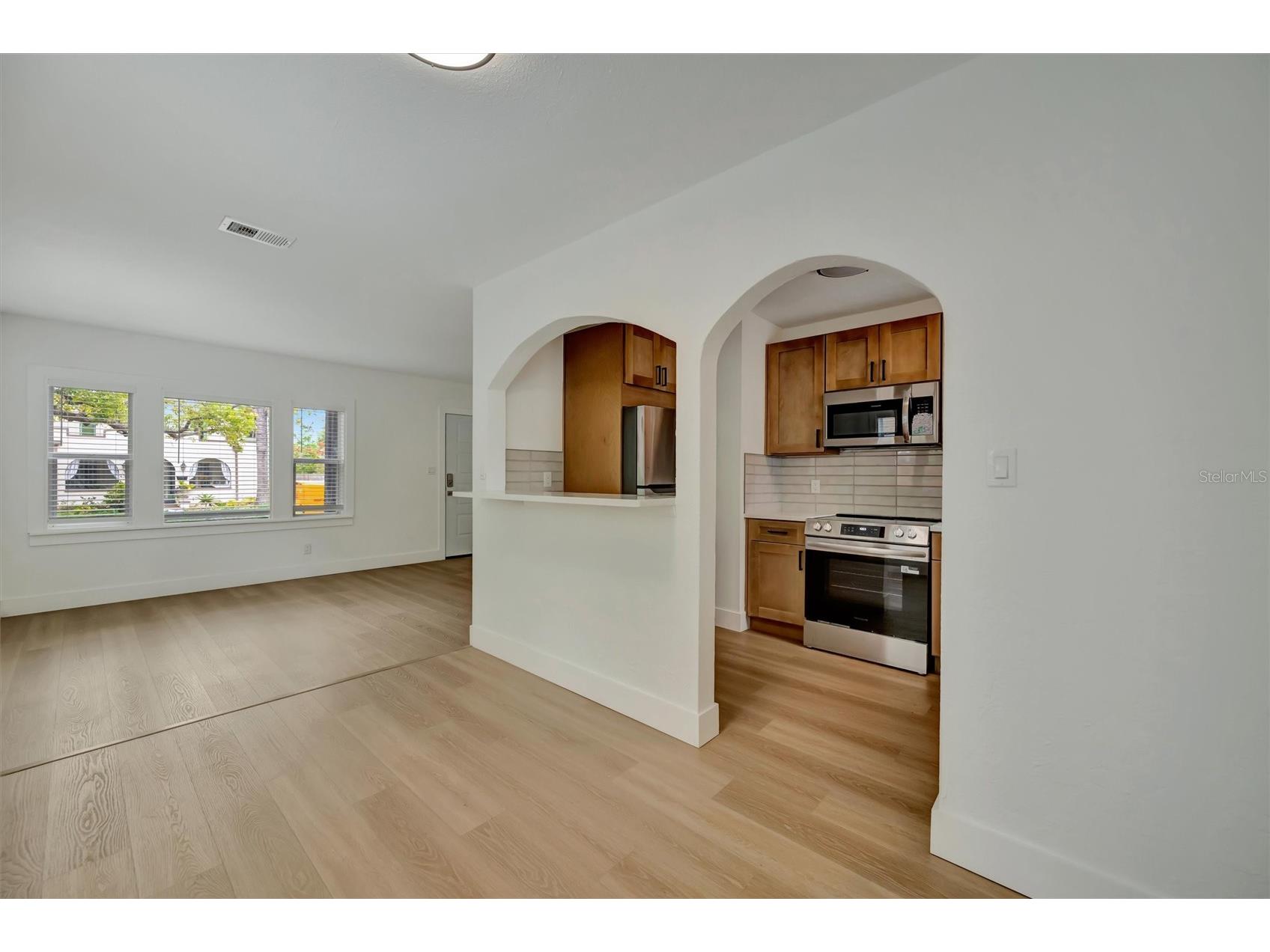 4327 3rd Avenue S Saint Petersburg FL 33711 TB8521234 image19