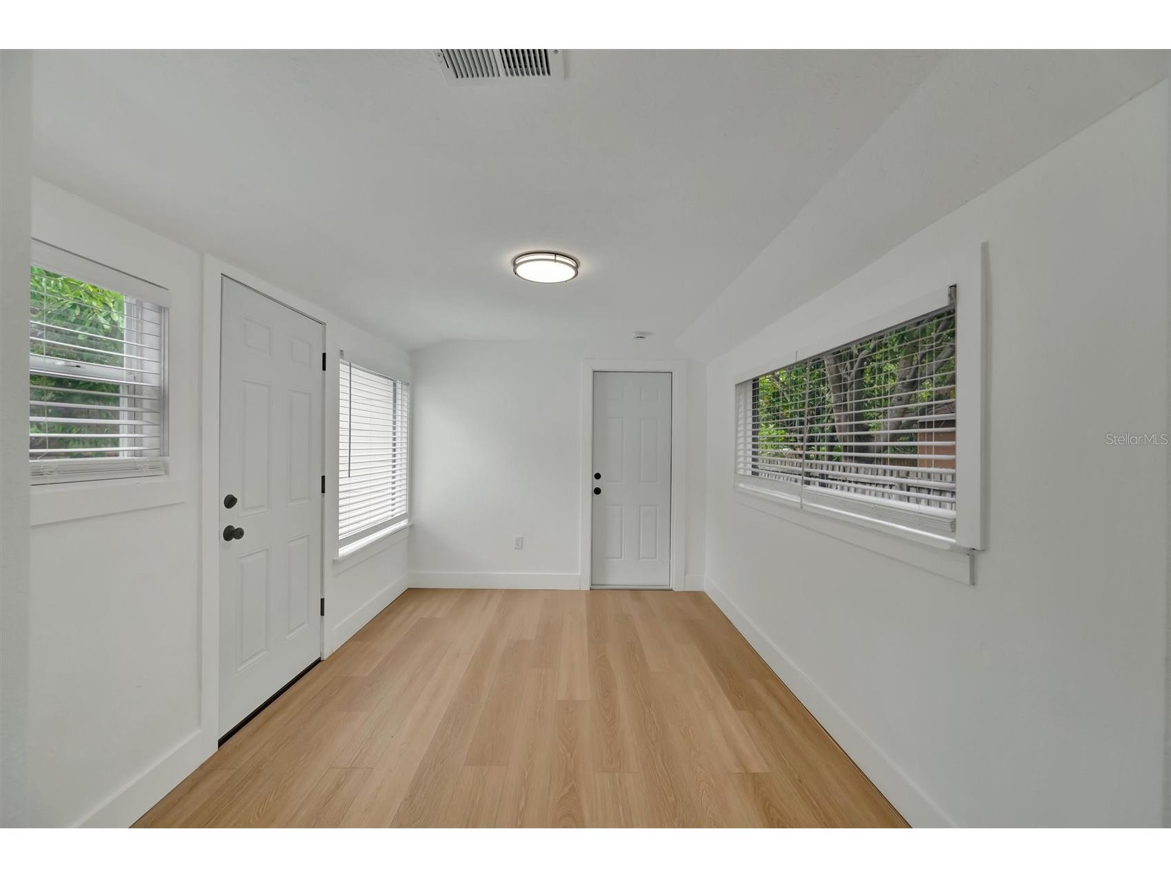 4327 3rd Avenue S Saint Petersburg FL 33711 TB8521234 image27