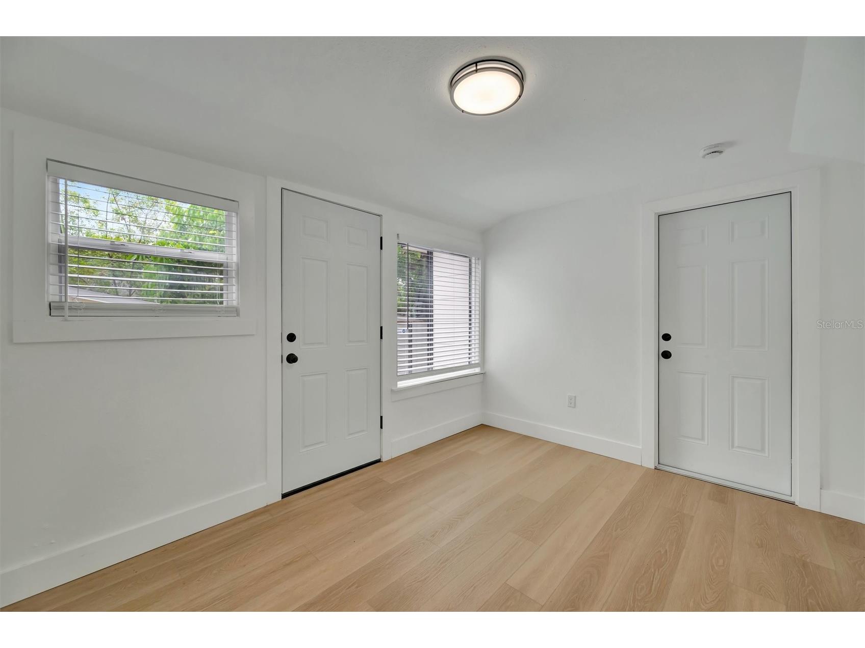 4327 3rd Avenue S Saint Petersburg FL 33711 TB8521234 image28