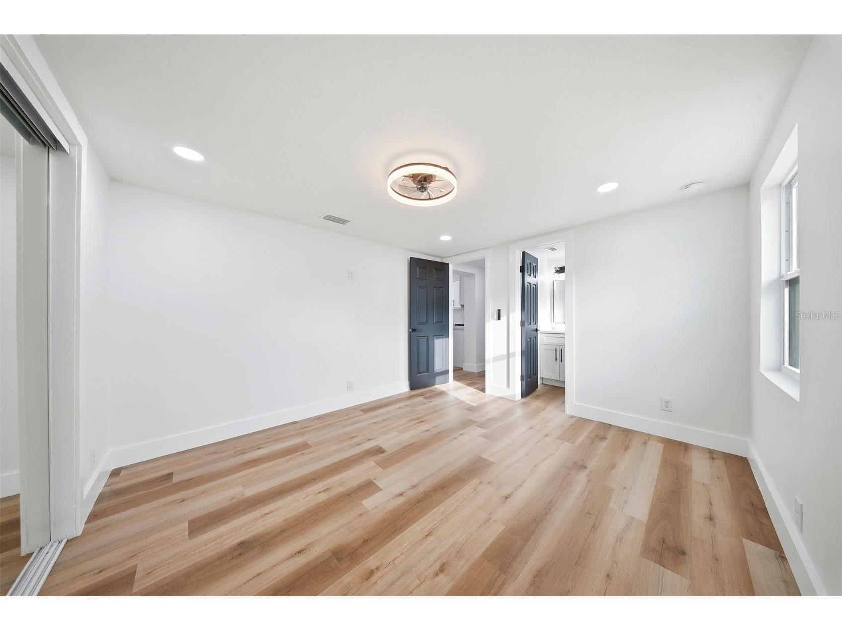 4327 59 Street N Saint Petersburg FL 33709 TB8484941 image18