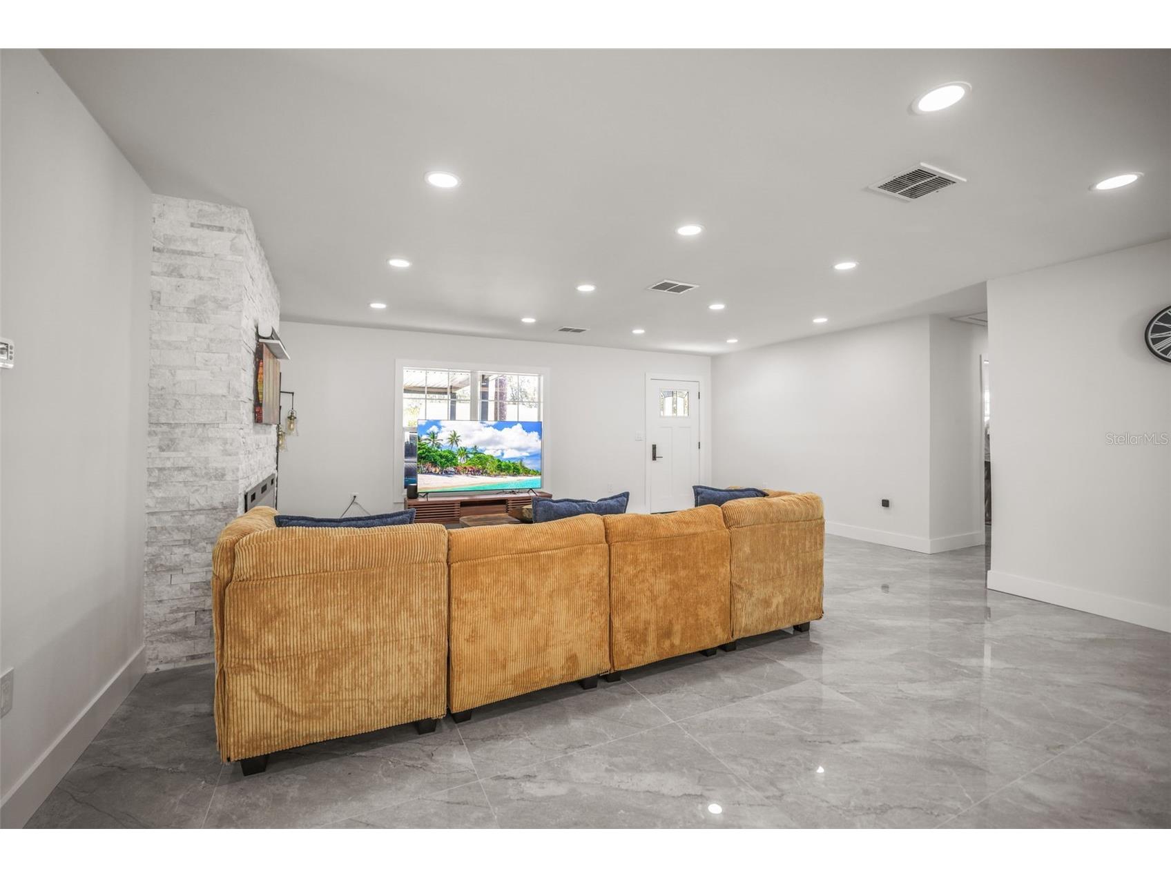 4327 Huntington Street NE Saint Petersburg FL 33703 TB8503059 image10