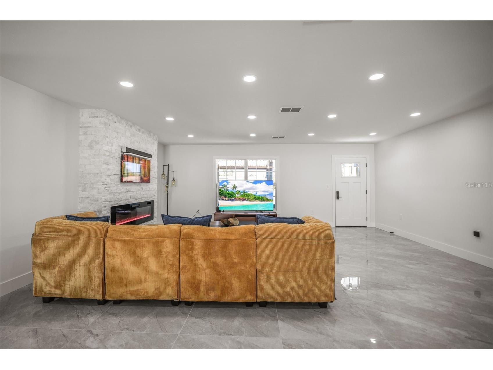 4327 Huntington Street NE Saint Petersburg FL 33703 TB8503059 image11