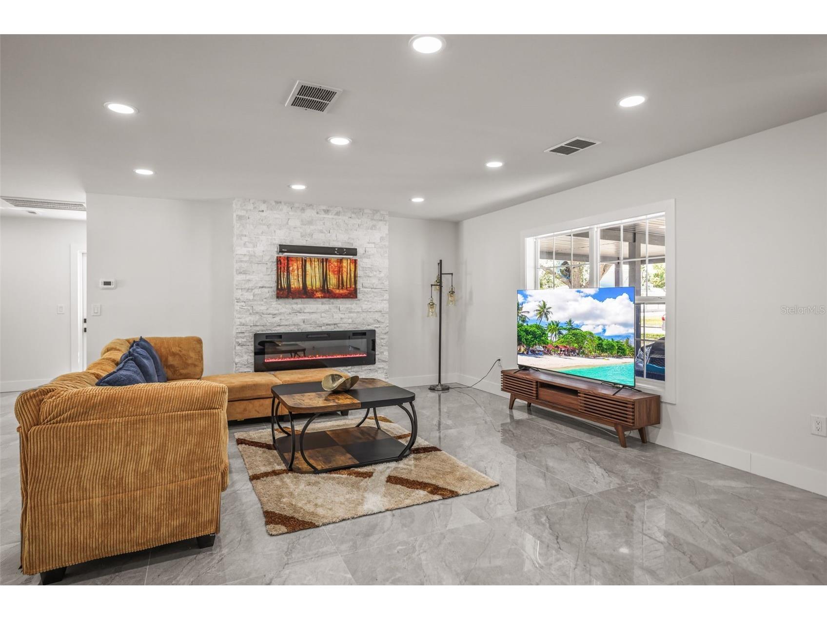 4327 Huntington Street NE Saint Petersburg FL 33703 TB8503059 image12