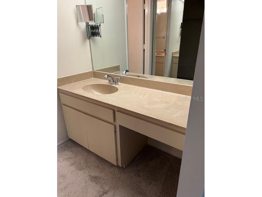 4327 Longmeadow Drive #17 Sarasota FL 34235 A4653018 image7