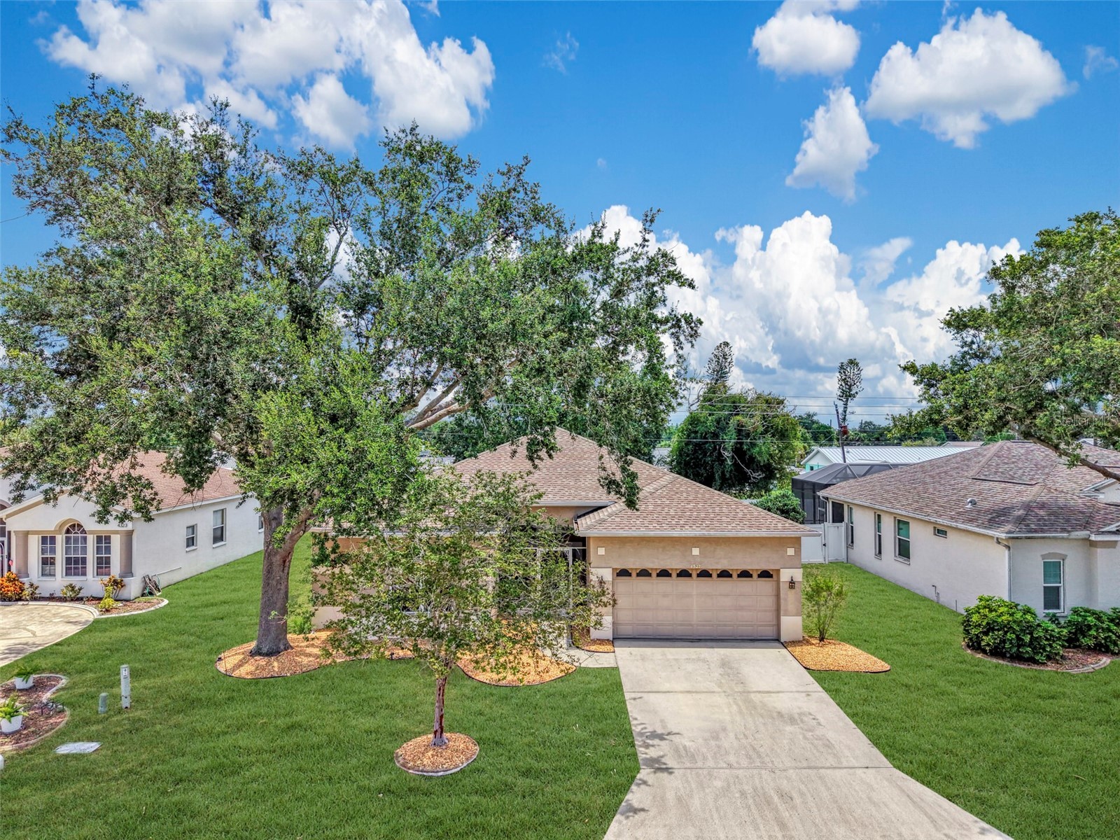 4327 Manfield Drive Venice FL 34293 C7528224 image1