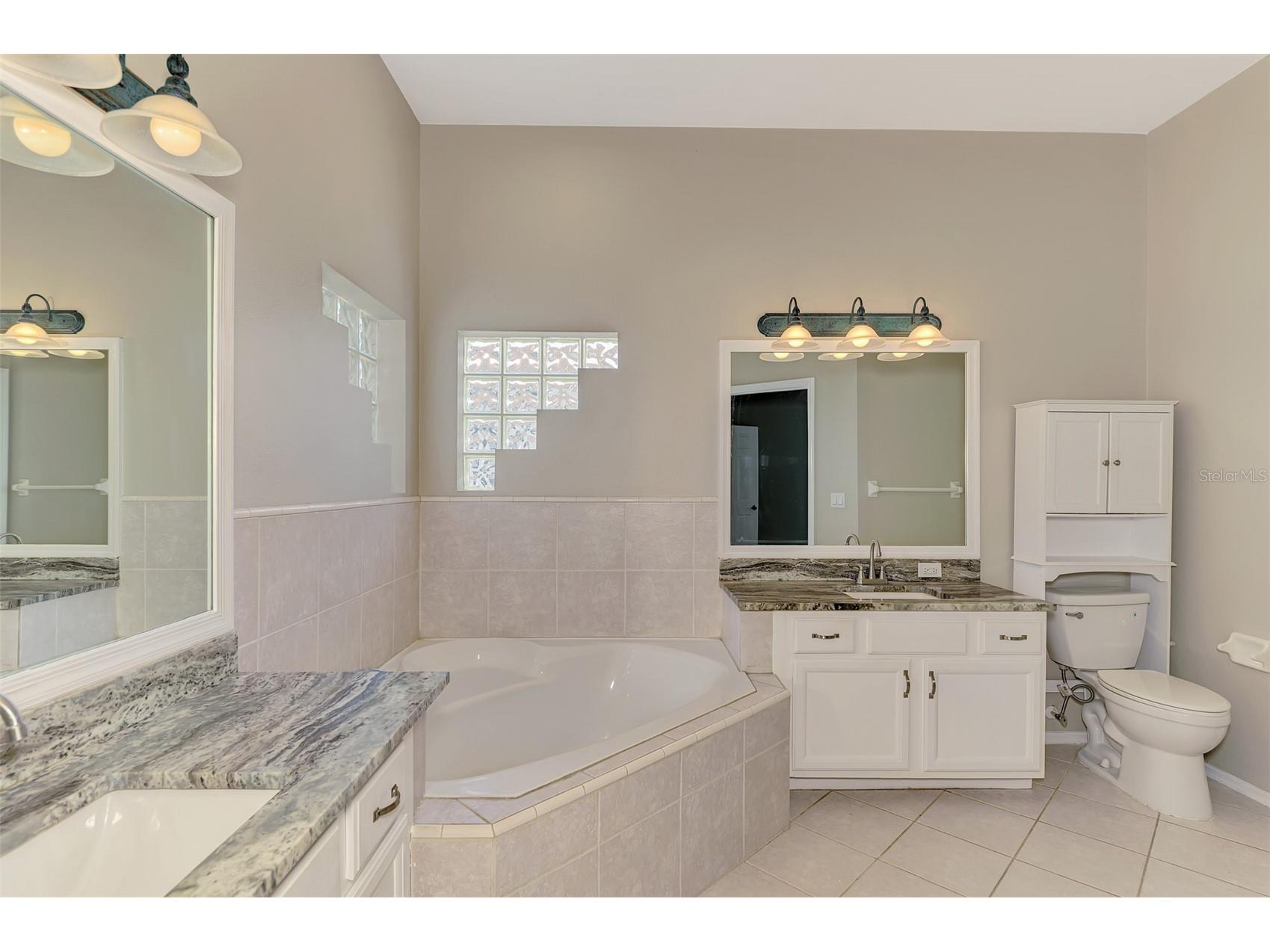 4327 Manfield Drive Venice FL 34293 C7528224 image40