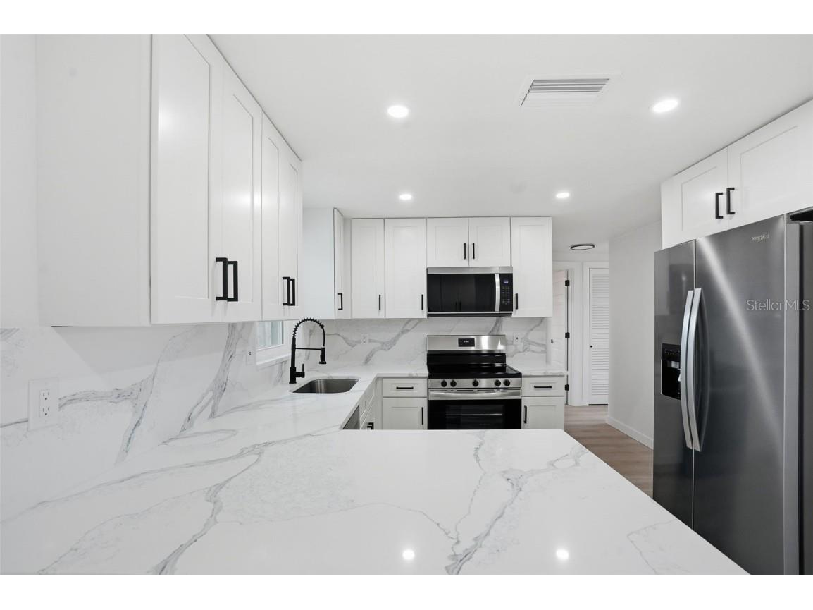 4327 Newgate Avenue Holiday FL 34691 TB8457602 image14