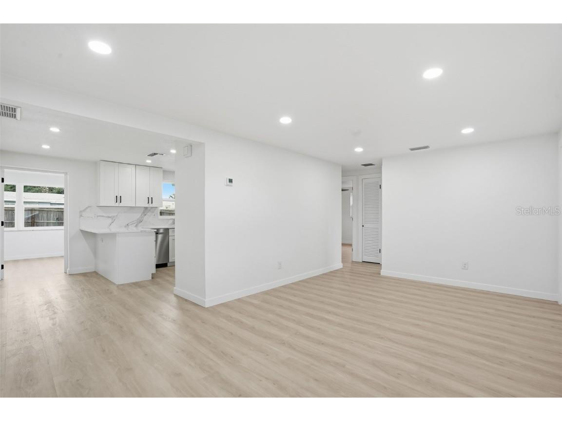 4327 Newgate Avenue Holiday FL 34691 TB8457602 image7