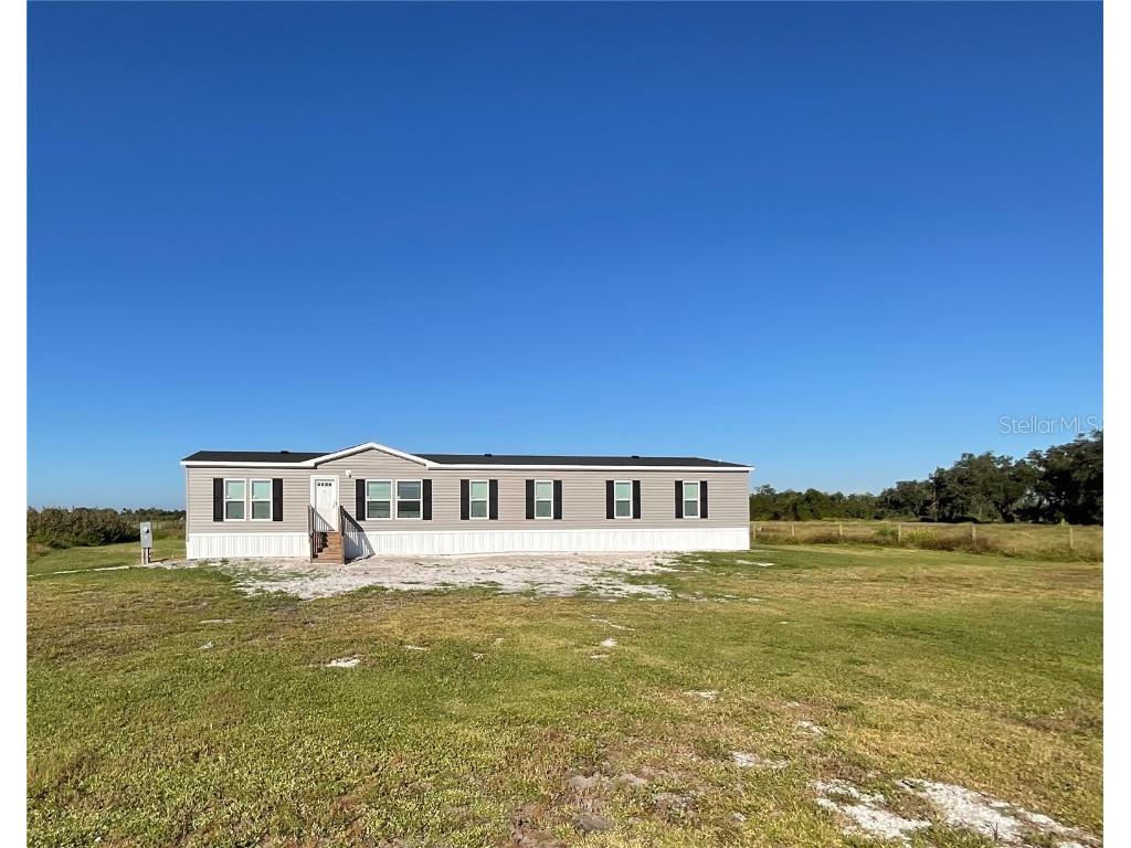 4327 SE Airport Road Arcadia FL 34266 A4665555 image1