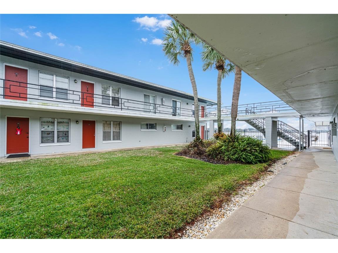 4328 Edgewater Drive #C101 Orlando FL 32804 - LAKE FAIRVIEW O6167195 image1