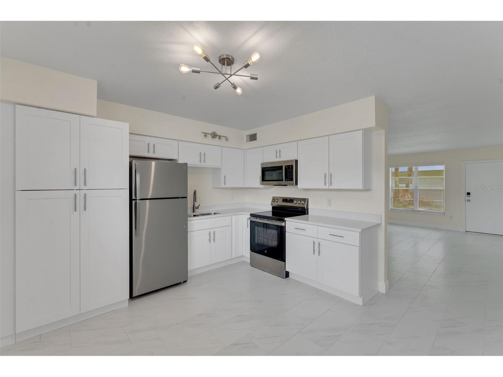 4328 Edgewater Drive #D106 Orlando FL 32804 - LAKE FAIRVIEW O6413478 image4