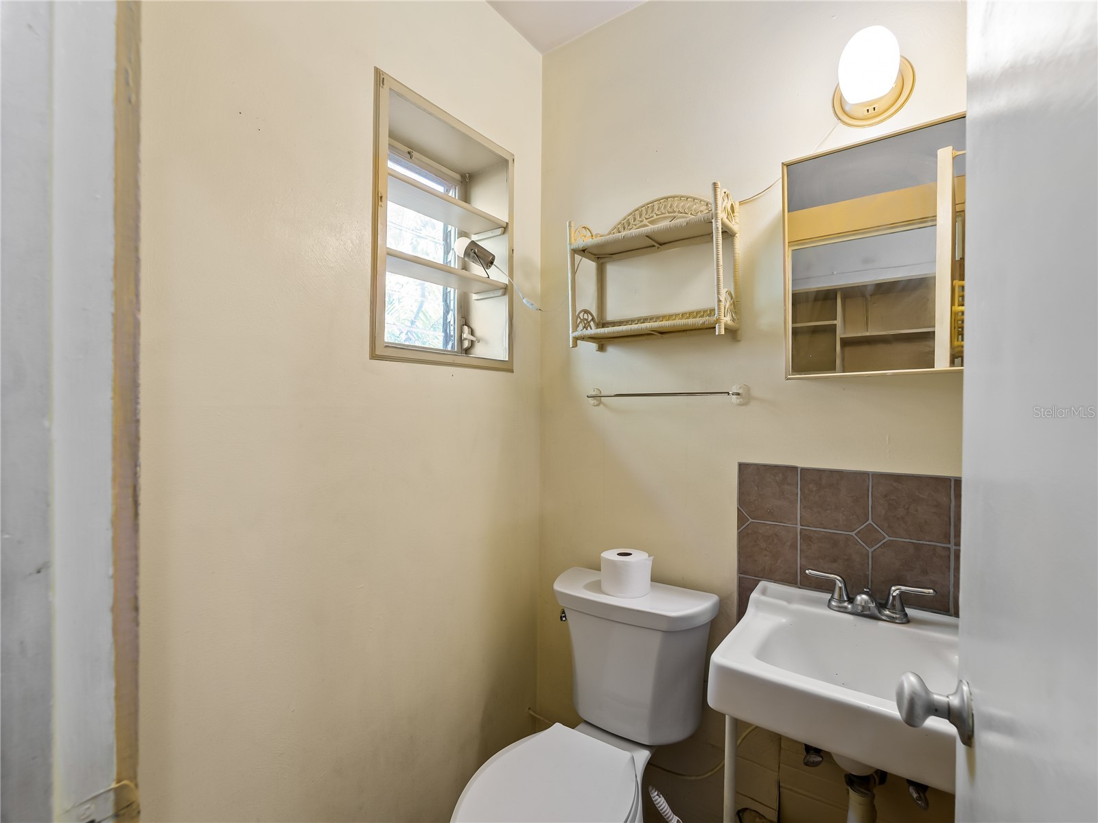 4328 Groveland Avenue Sarasota FL 34231 A4698784 image20