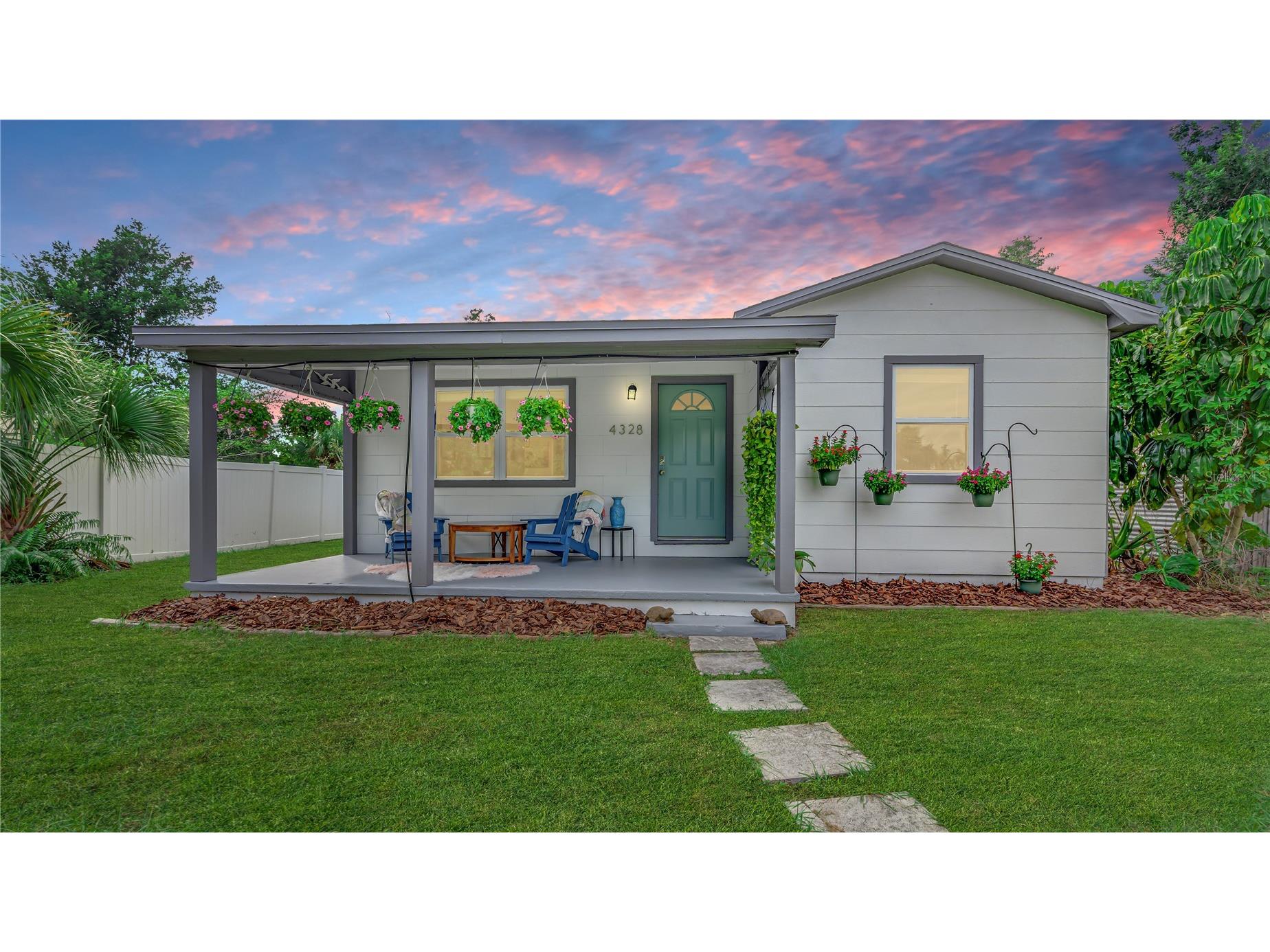 4328 Queen Street N Saint Petersburg FL 33714 TB8434015 image1