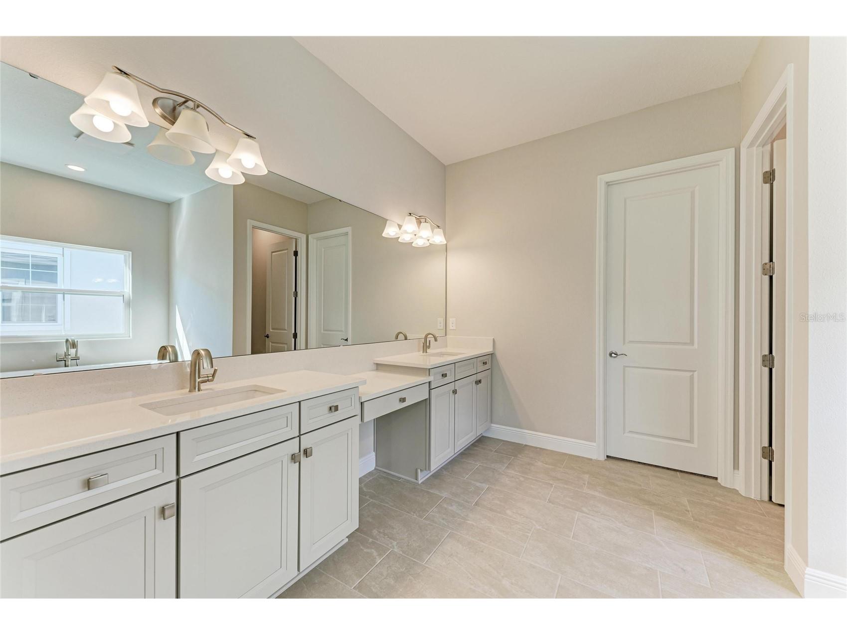 4328 Springhouse Circle Lakewood Ranch FL 34211 TB8469144 image6