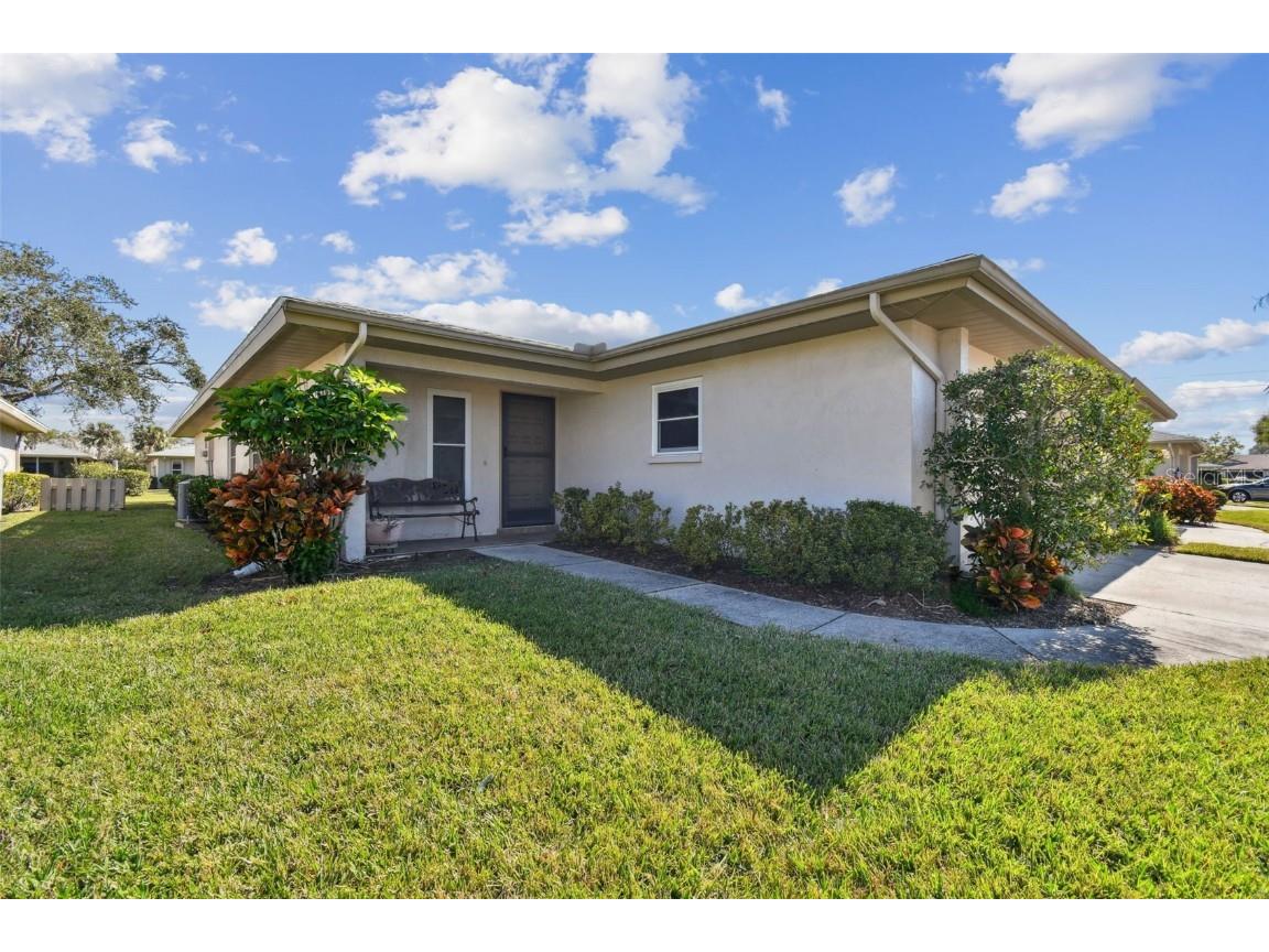 4329 Dresden Lane #20 Sarasota FL 34233 TB8344819 image1
