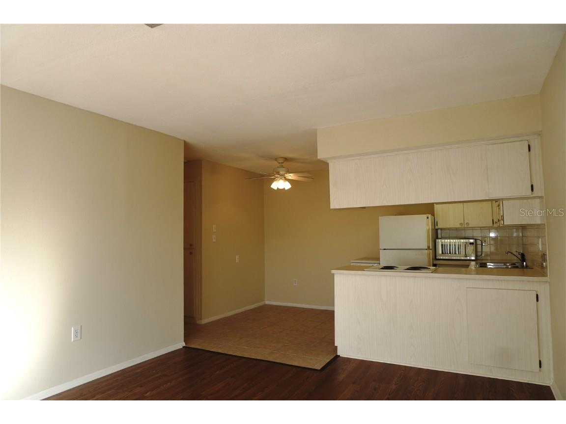 4329 Tahitian Gardens Circle #B Holiday FL 34691 TB8404132 image6