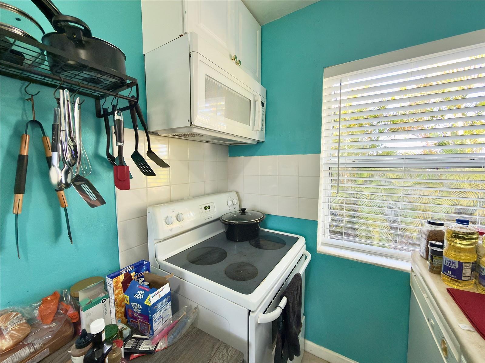 433 86th Avenue N Saint Petersburg FL 33702 L4959160 image44