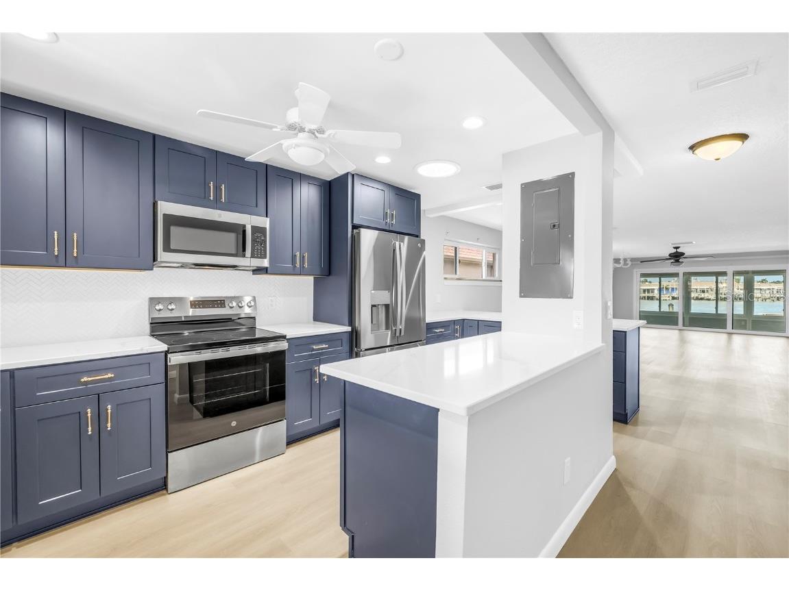 433 Boca Ciega Point Boulevard S #1012 Saint Petersburg FL 33708 TB8435635 image11