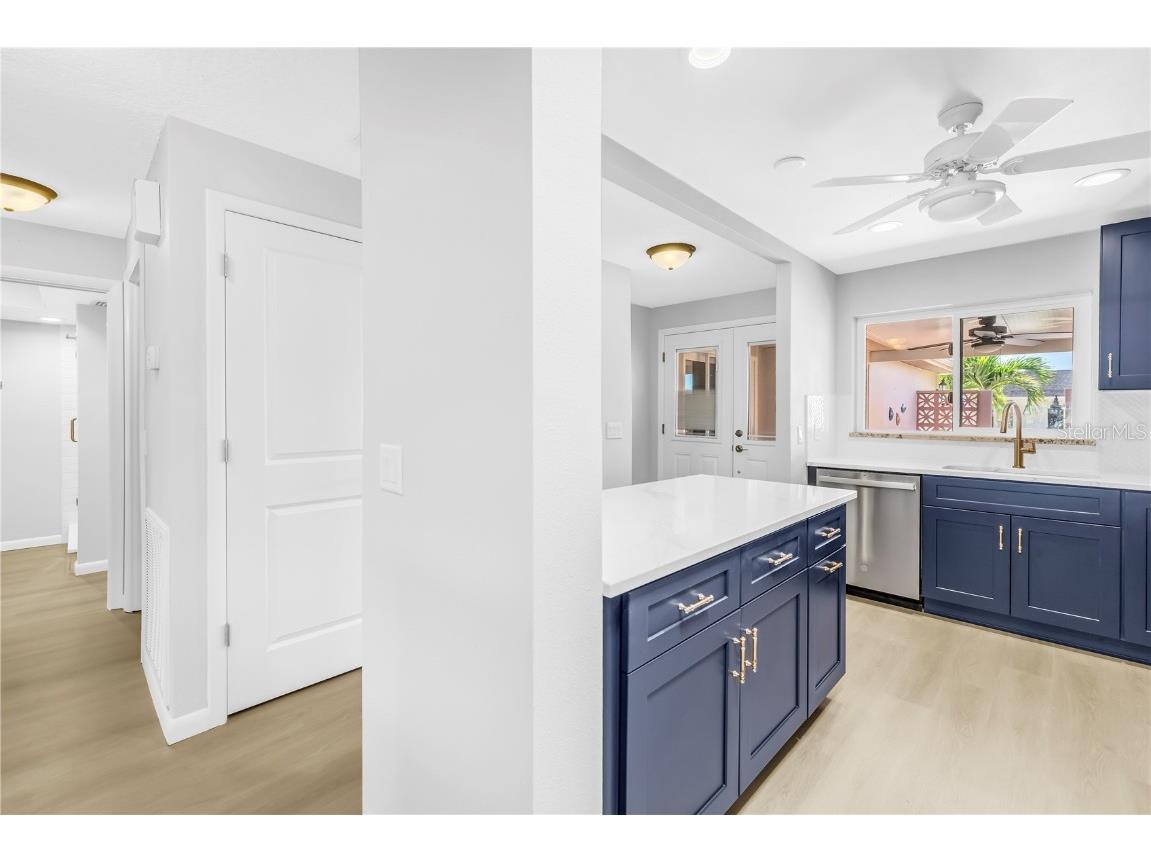 433 Boca Ciega Point Boulevard S #1012 Saint Petersburg FL 33708 TB8435635 image15