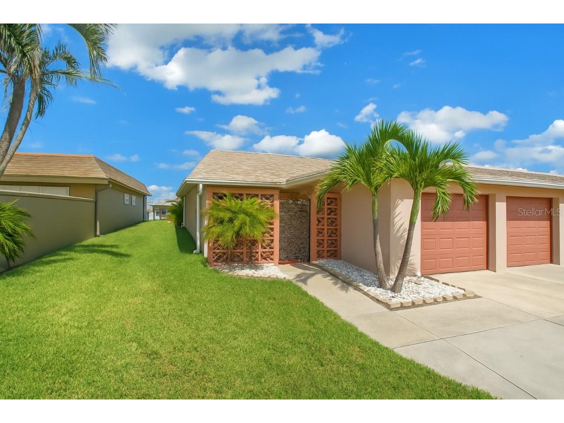 433 Boca Ciega Point Boulevard S #1012 Saint Petersburg FL 33708 TB8435635 image3