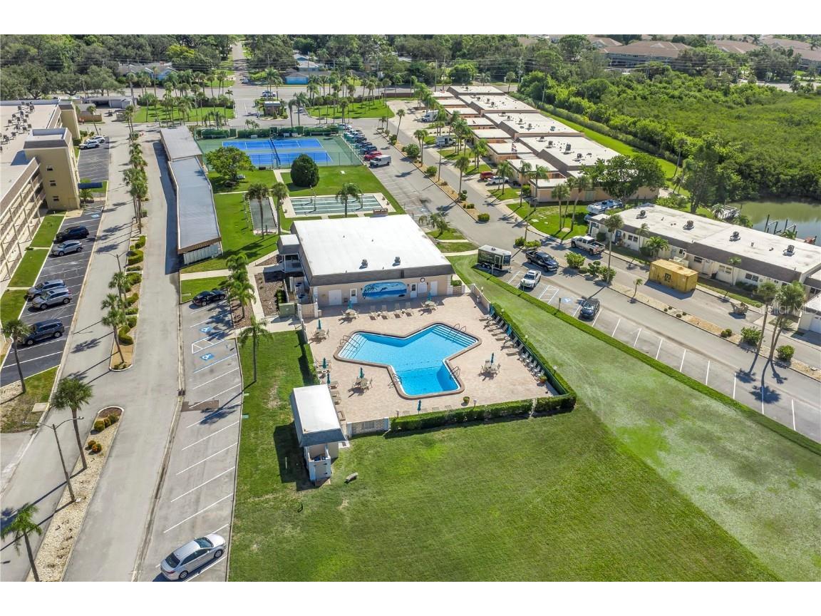 433 Boca Ciega Point Boulevard S #1012 Saint Petersburg FL 33708 TB8435635 image63