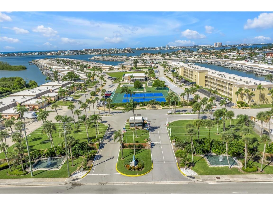 433 Boca Ciega Point Boulevard S #1012 Saint Petersburg FL 33708 TB8435635 image94