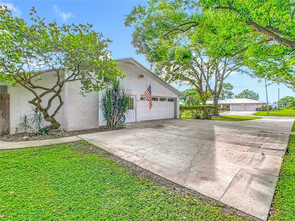 433 Canal Drive Lake Wales FL 33859 - Crooked Lake P4936375 image3