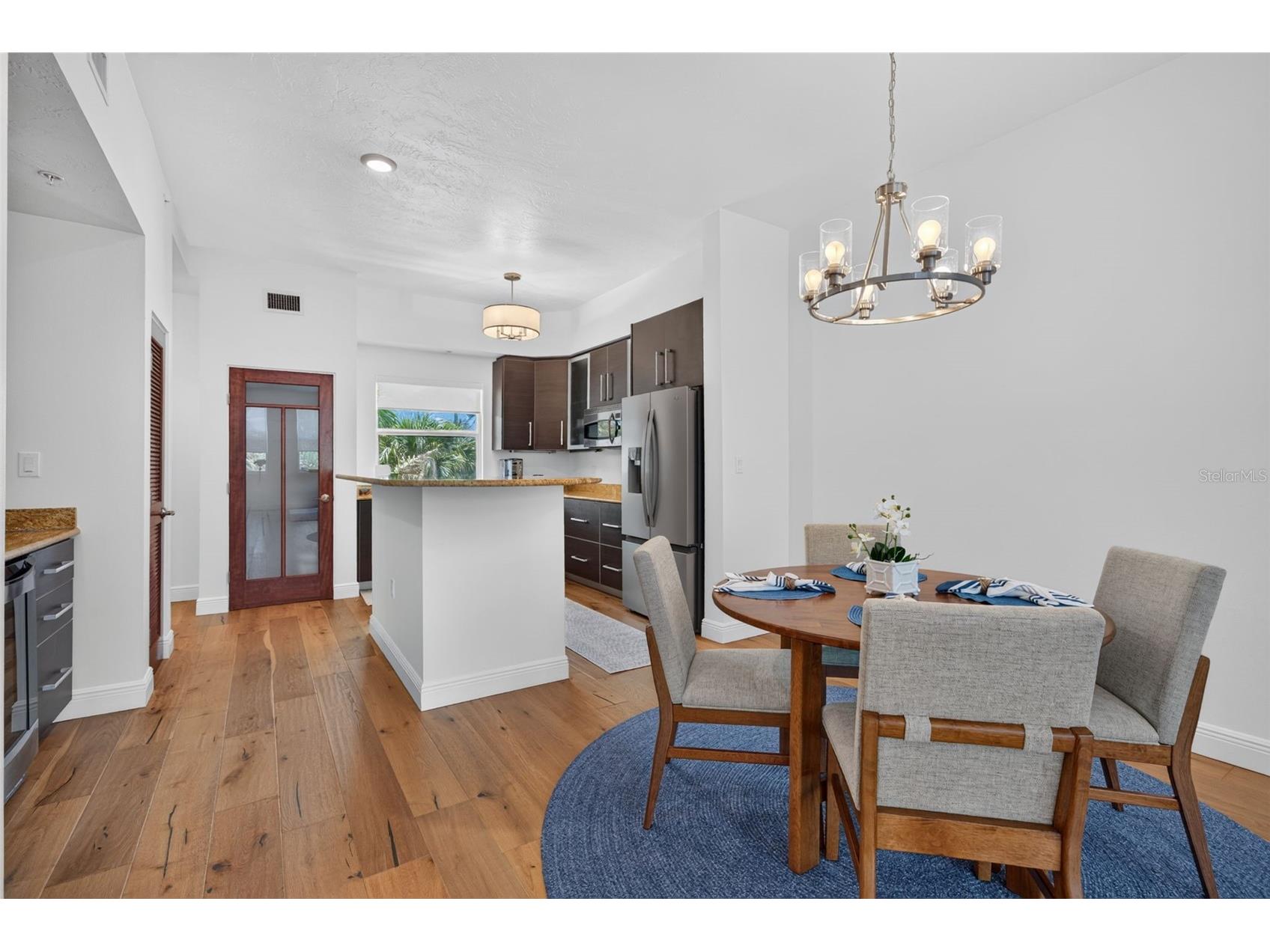 433 Central Avenue Sarasota FL 34236 A4700912 image10