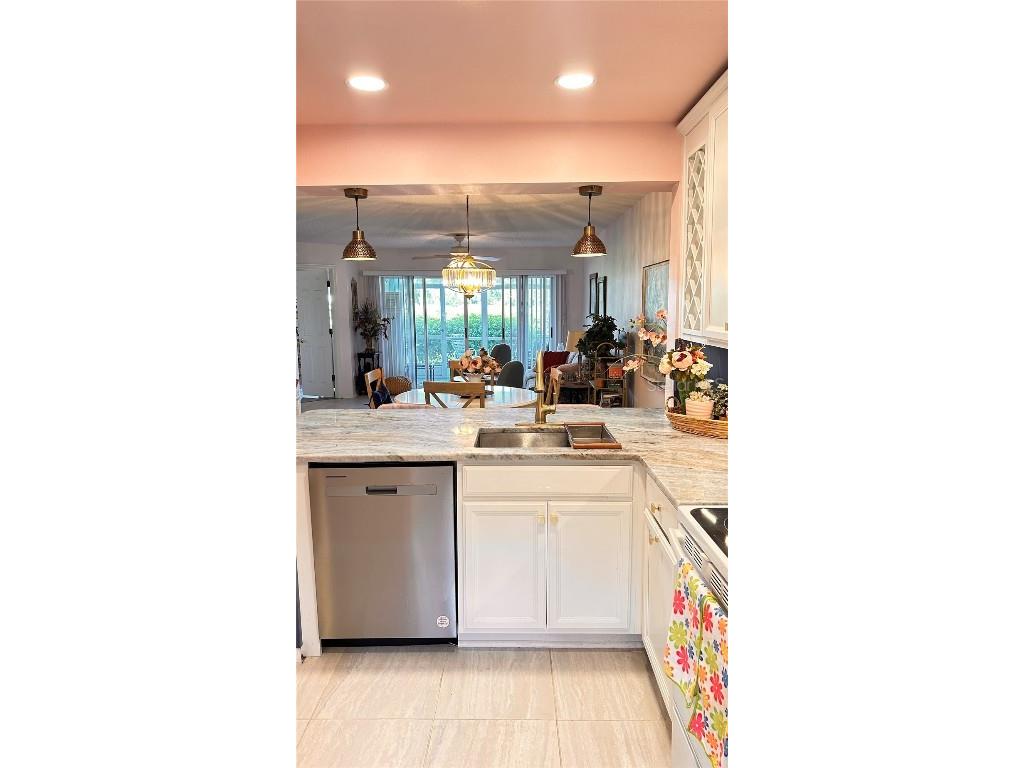 433 Cerromar Lane #331 Venice FL 34293 A4651940 image21