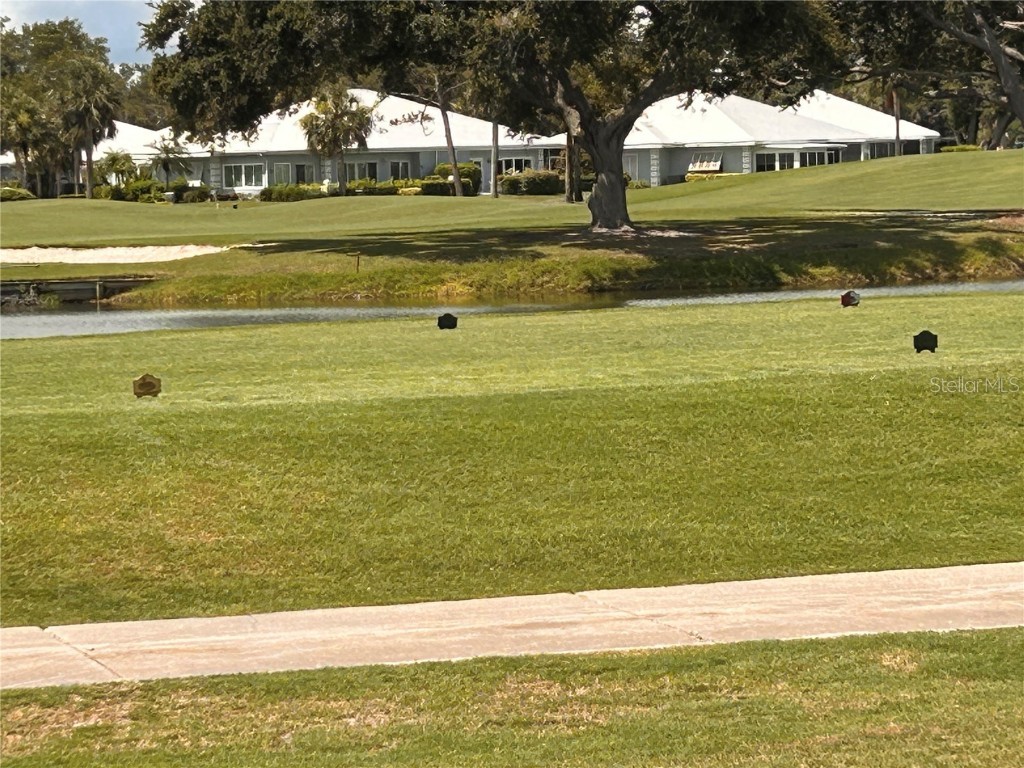 433 Cerromar Lane #331 Venice FL 34293 A4652001 image6