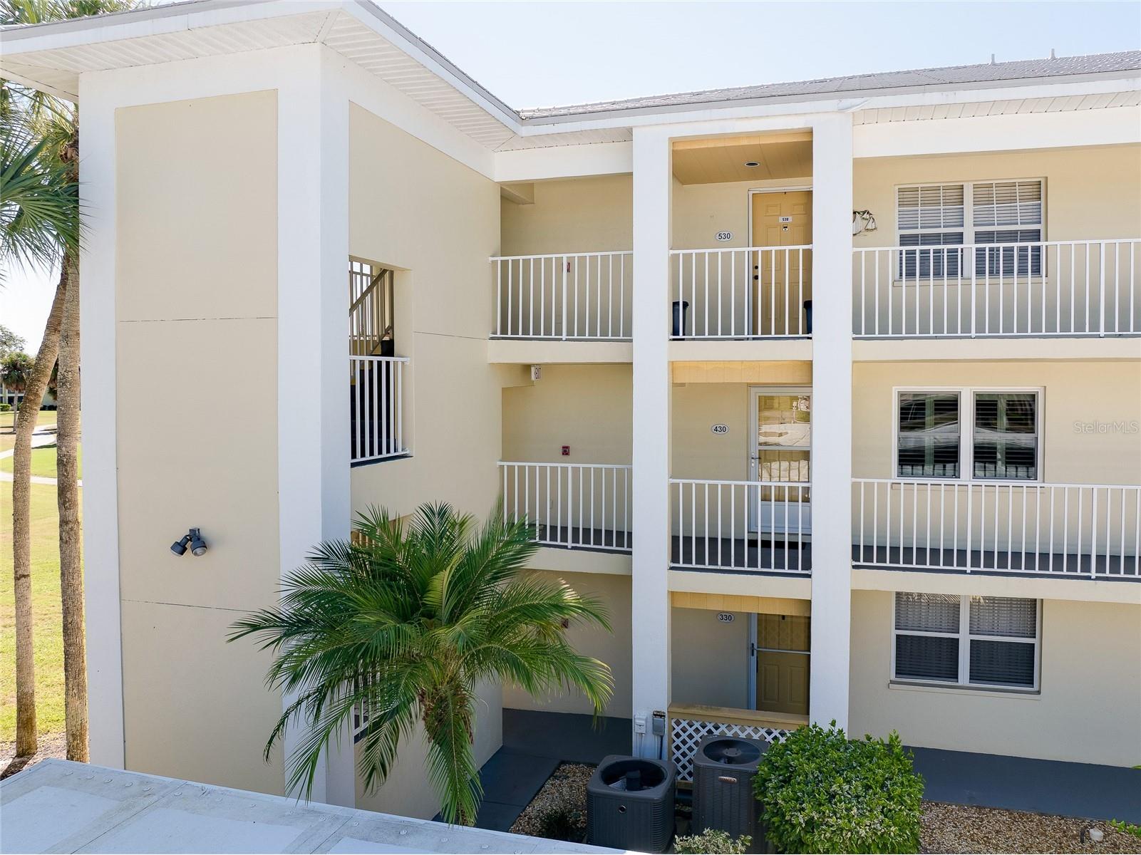 433 Cerromar Lane #430 Venice FL 34293 N6141159 image1