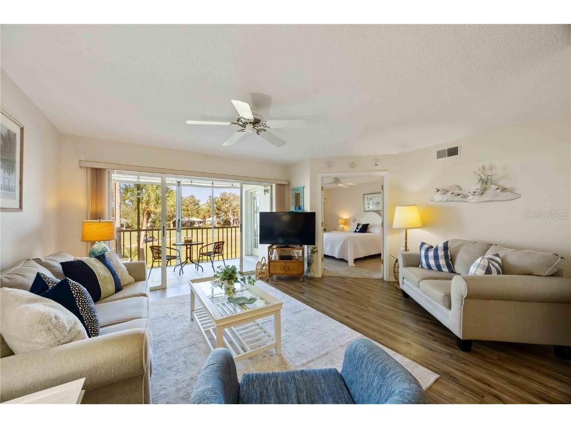 433 Cerromar Lane #440 Venice FL 34293 A4675462 image6