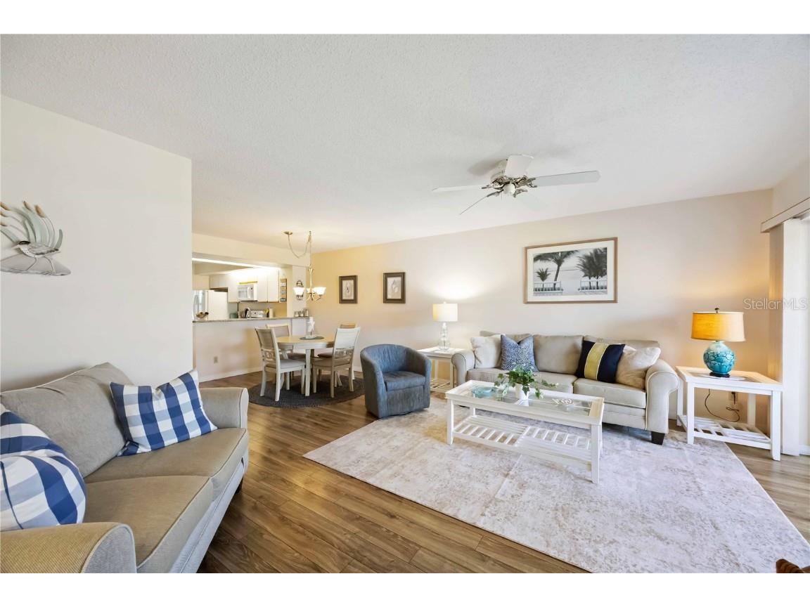 433 Cerromar Lane #440 Venice FL 34293 A4675462 image8