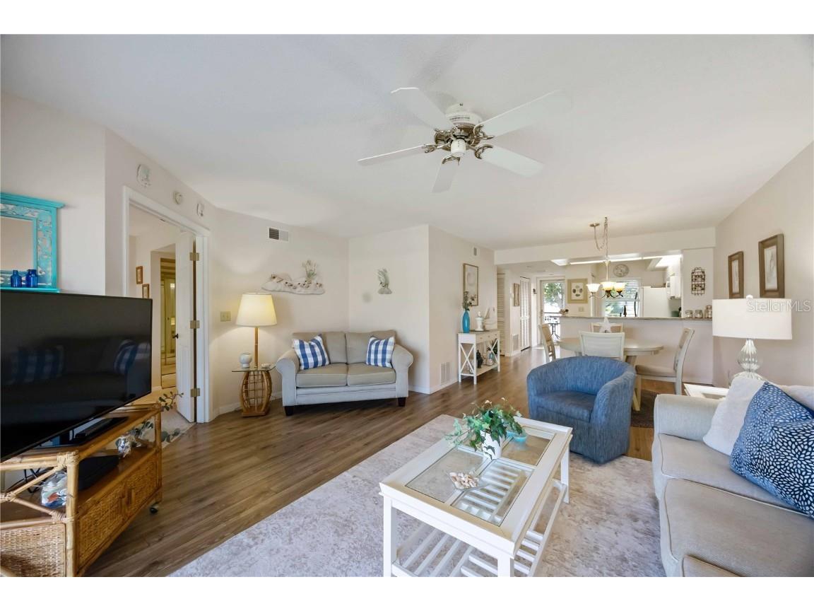 433 Cerromar Lane #440 Venice FL 34293 A4675462 image9