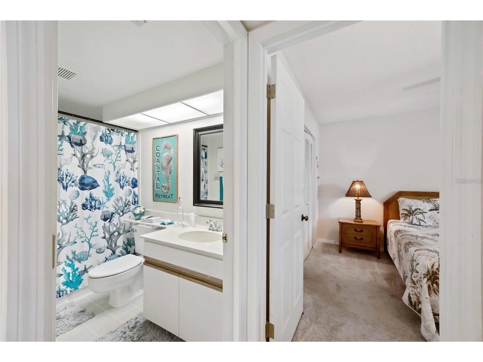 433 Cerromar Lane #440 Venice FL 34293 A4685724 image13