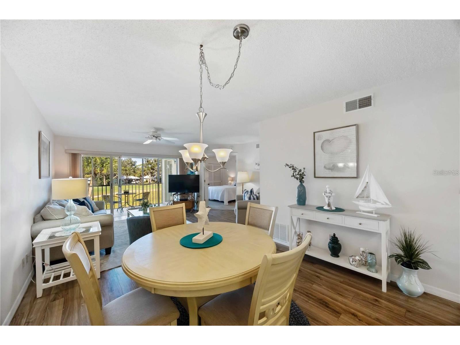 433 Cerromar Lane #440 Venice FL 34293 A4685724 image6