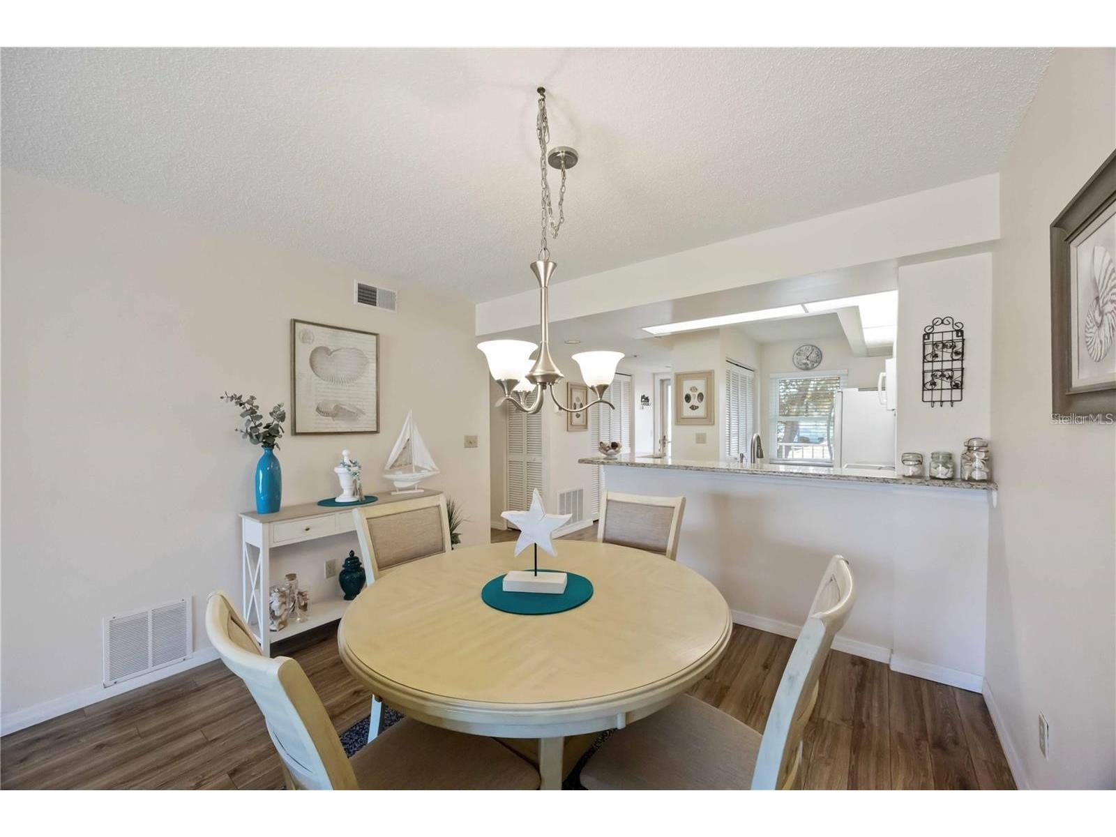 433 Cerromar Lane #440 Venice FL 34293 A4685724 image7