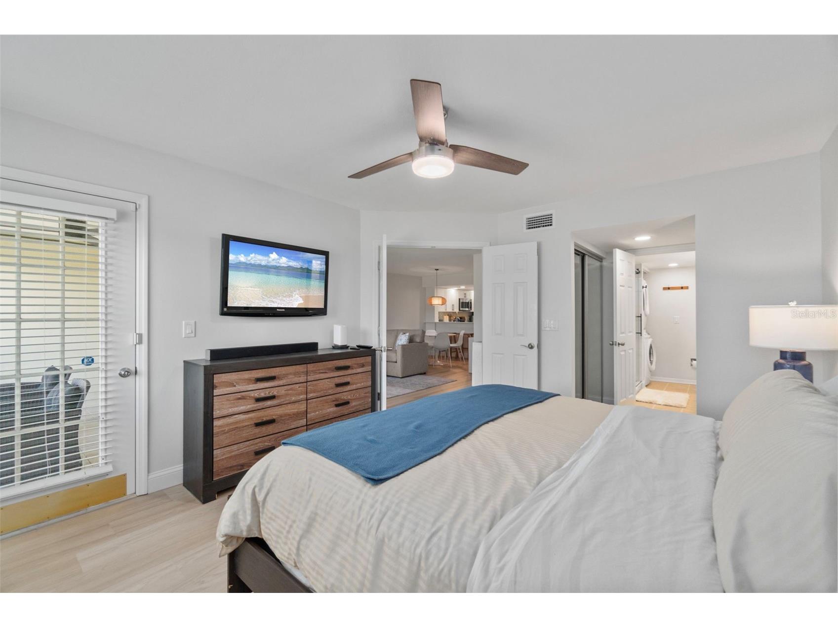 433 Cerromar Lane #441 Venice FL 34293 A4687108 image40