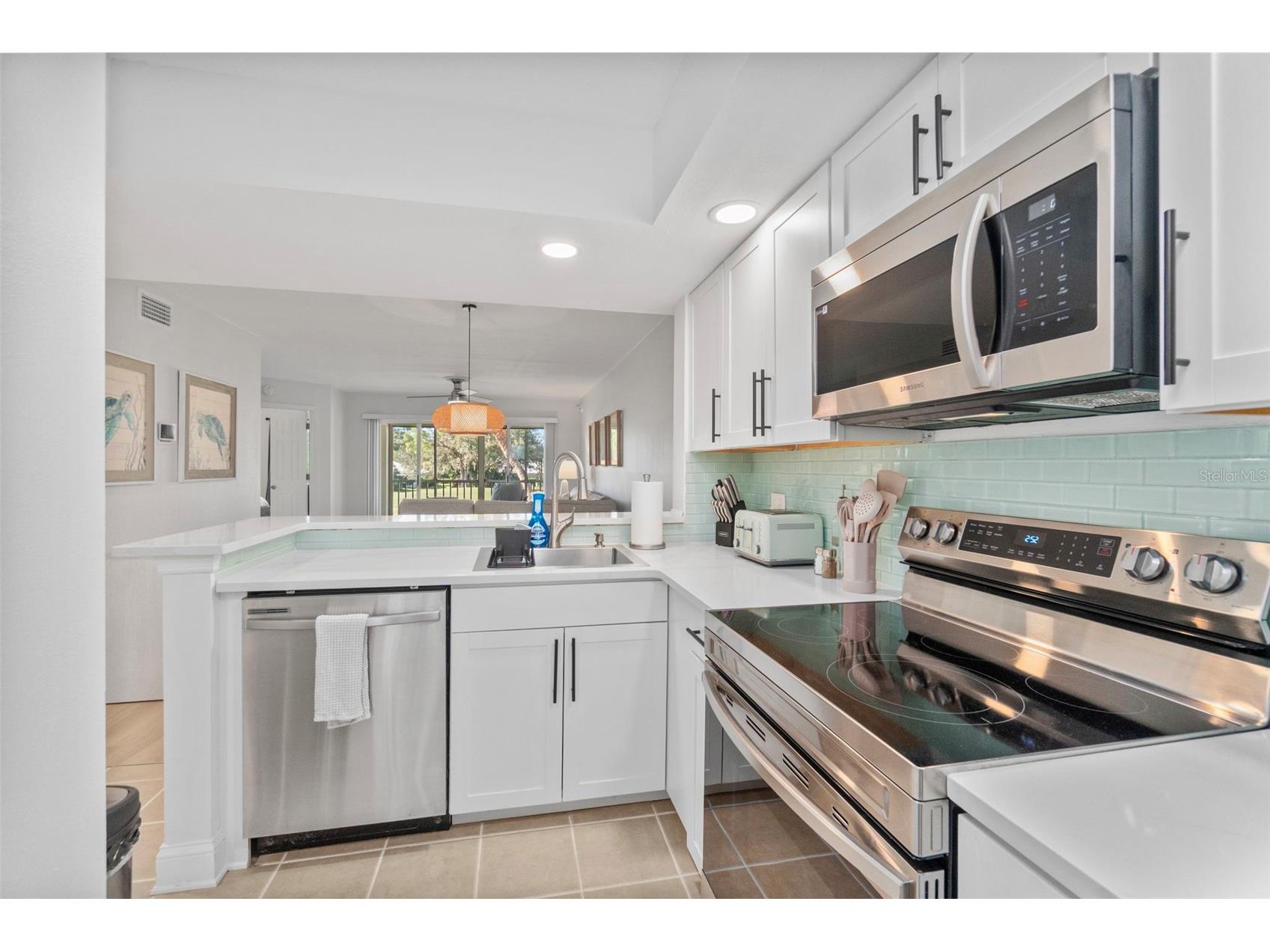 433 Cerromar Lane #441 Venice FL 34293 A4687108 image7