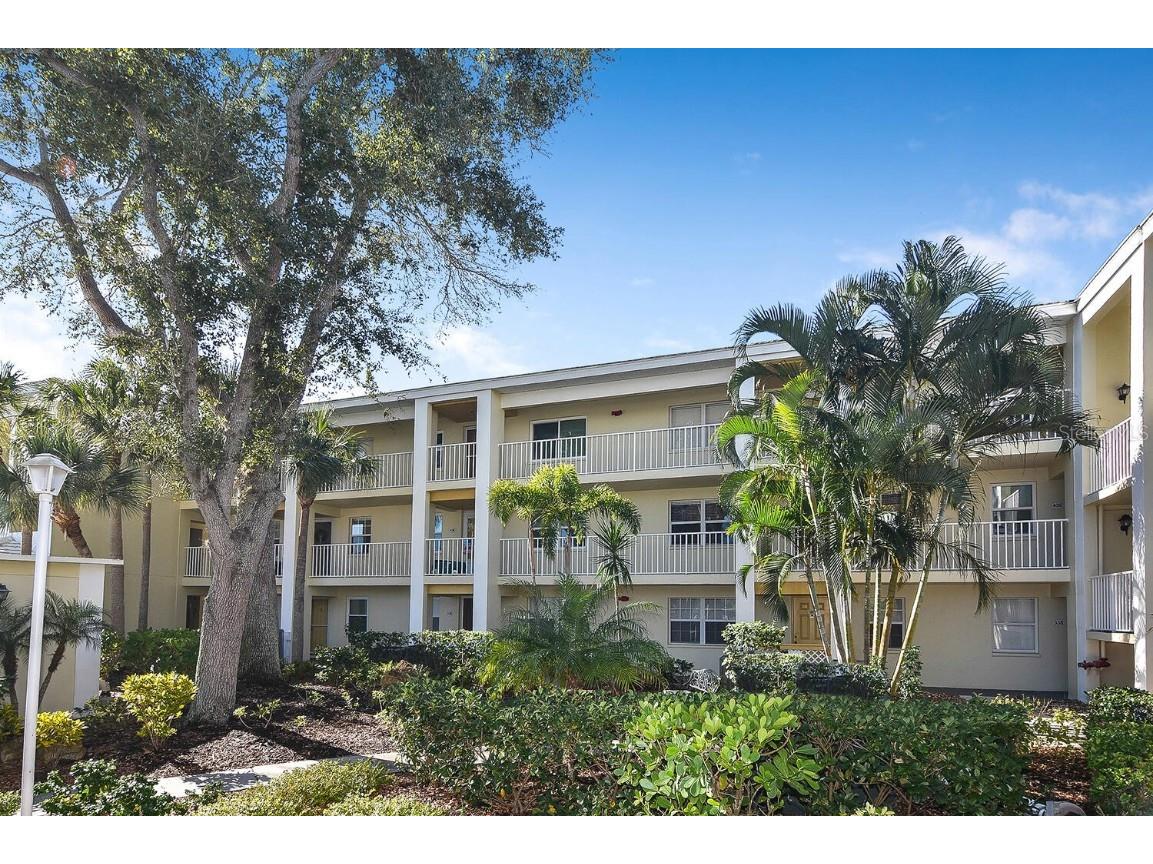 433 Cerromar Lane #536 Venice FL 34293 N6130938 image1